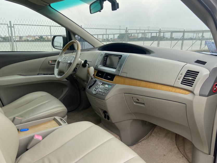 Toyota Previa 2006 thumb 11