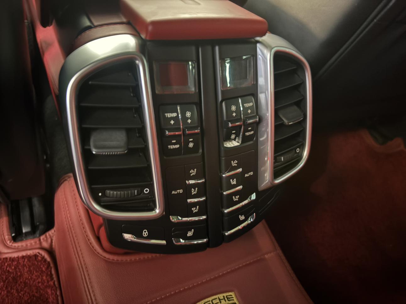 Porsche Cayenne 2015 thumb 5
