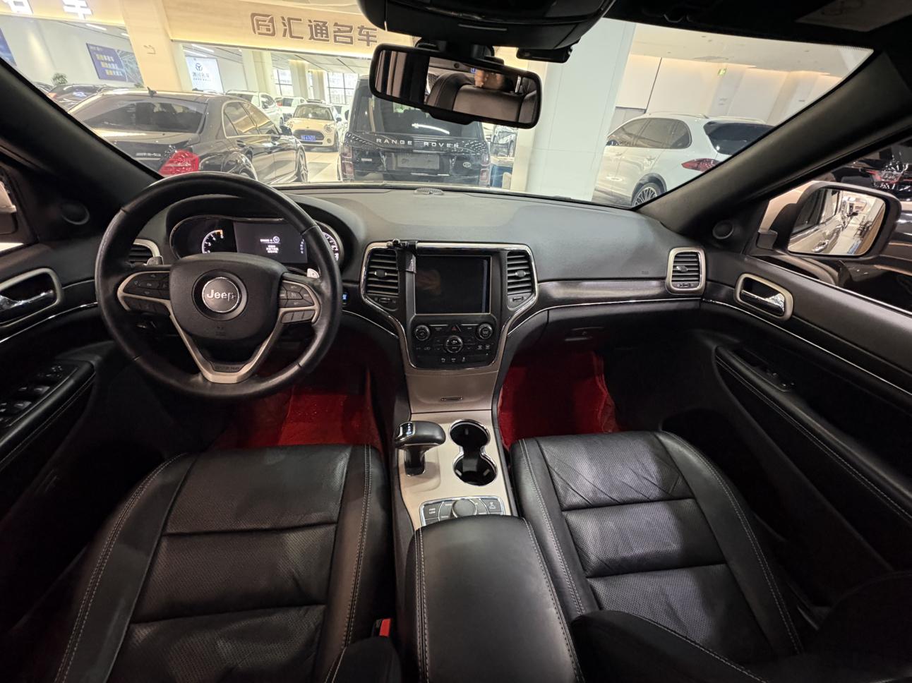 Jeep Grand Cherokee 2015 thumb 4