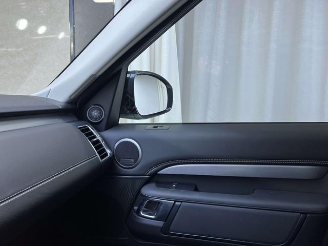 Land Rover Discovery 2024 thumb 6
