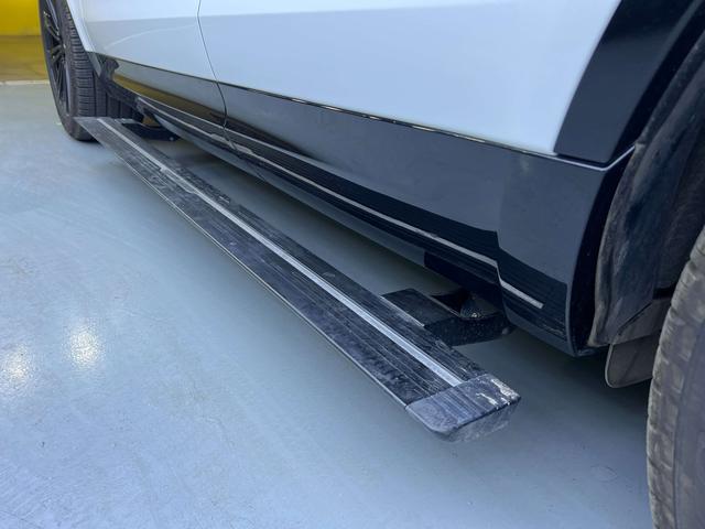 Land Rover Discovery 2024 thumb 8