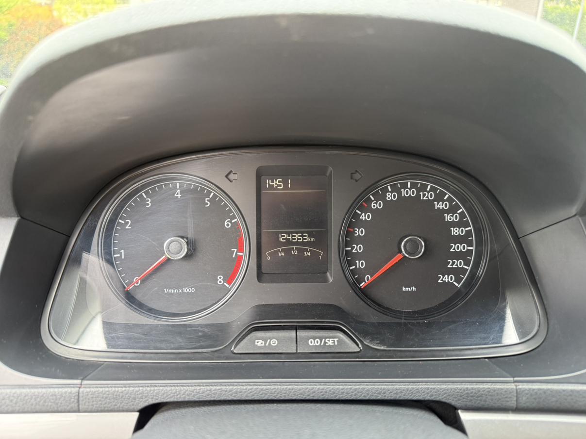 Volkswagen Lavida XR 2013 thumb 11