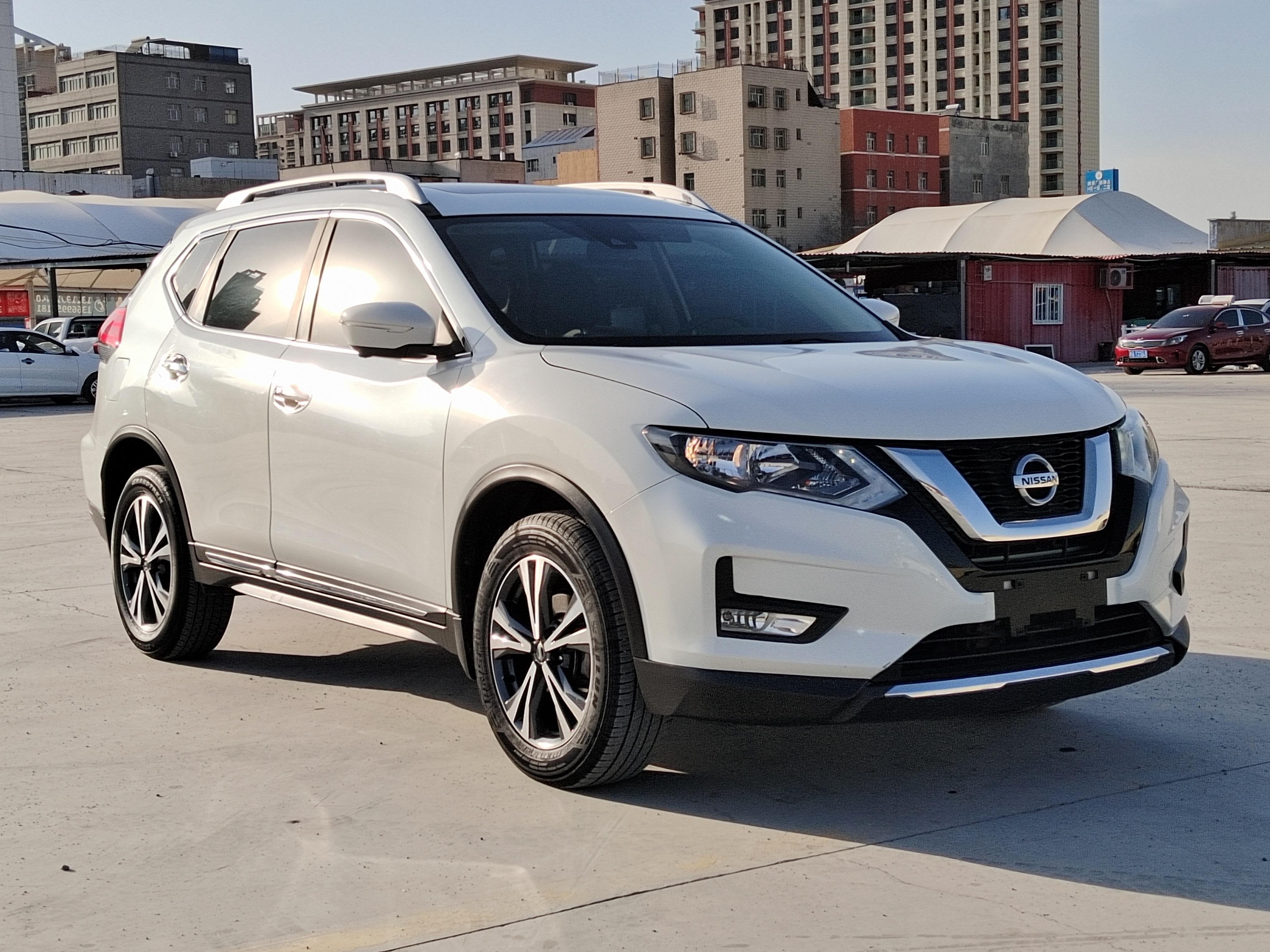 Nissan X-Trail 2017 thumb 10