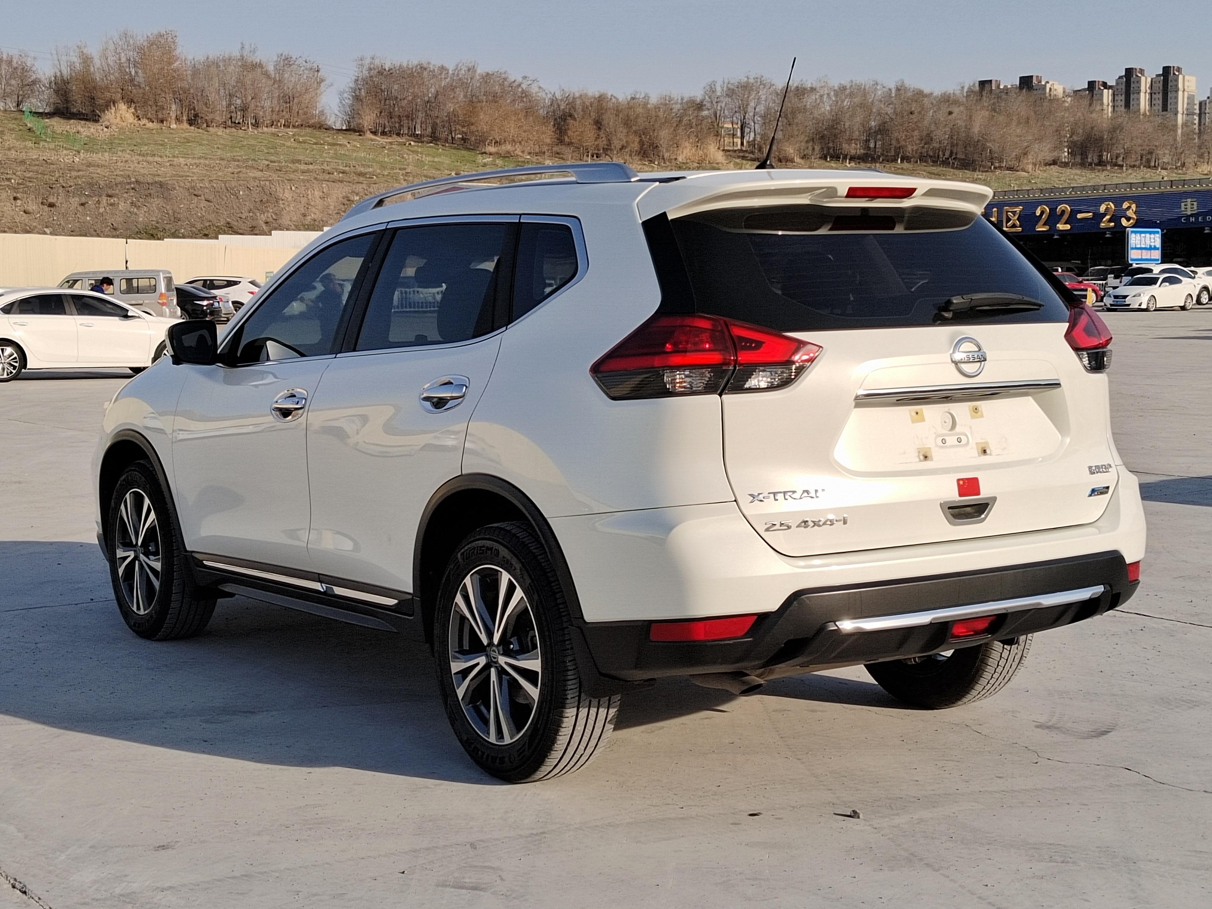 Nissan X-Trail 2017 thumb 11