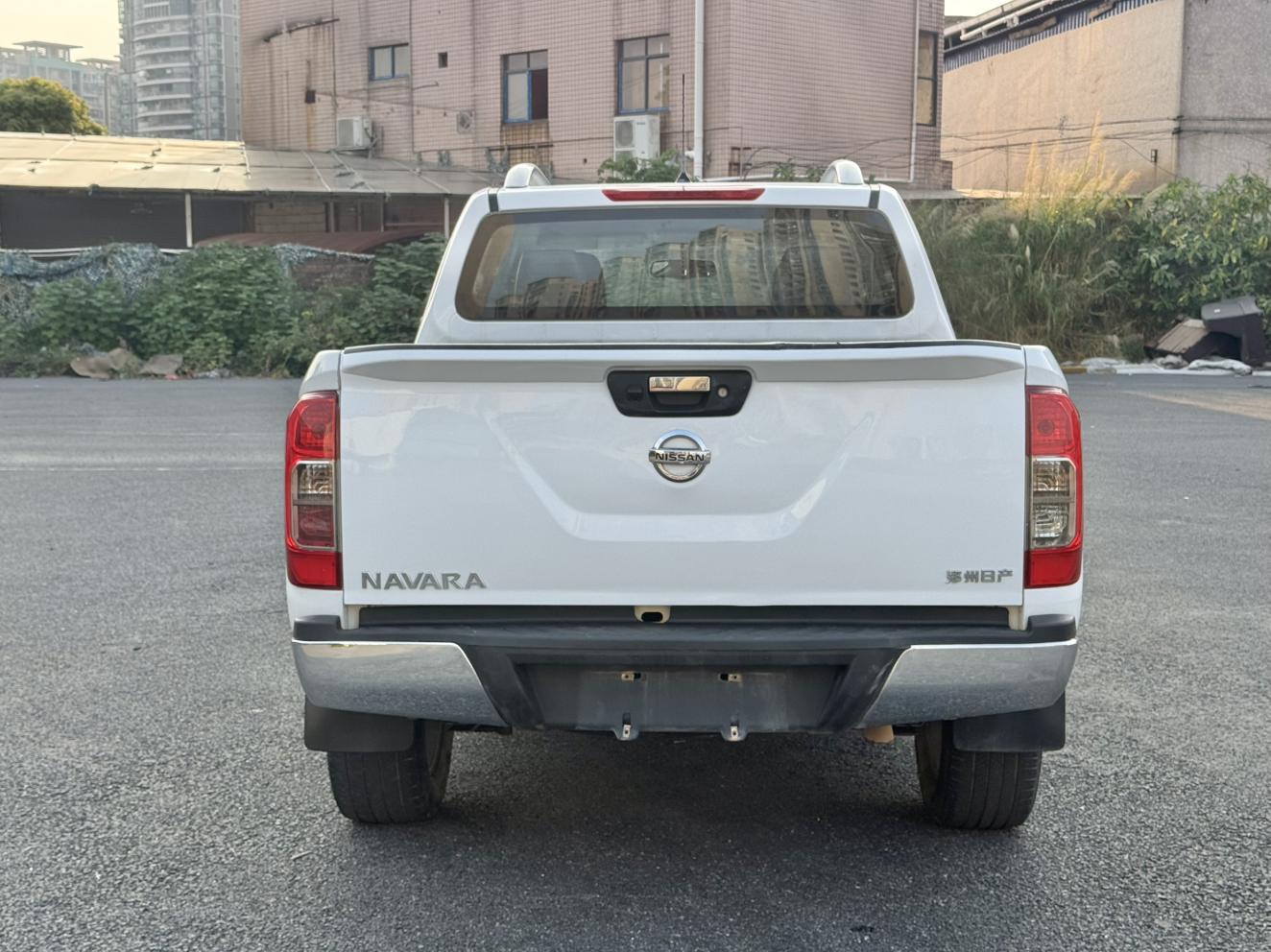 Nissan Navara 2021 thumb 3