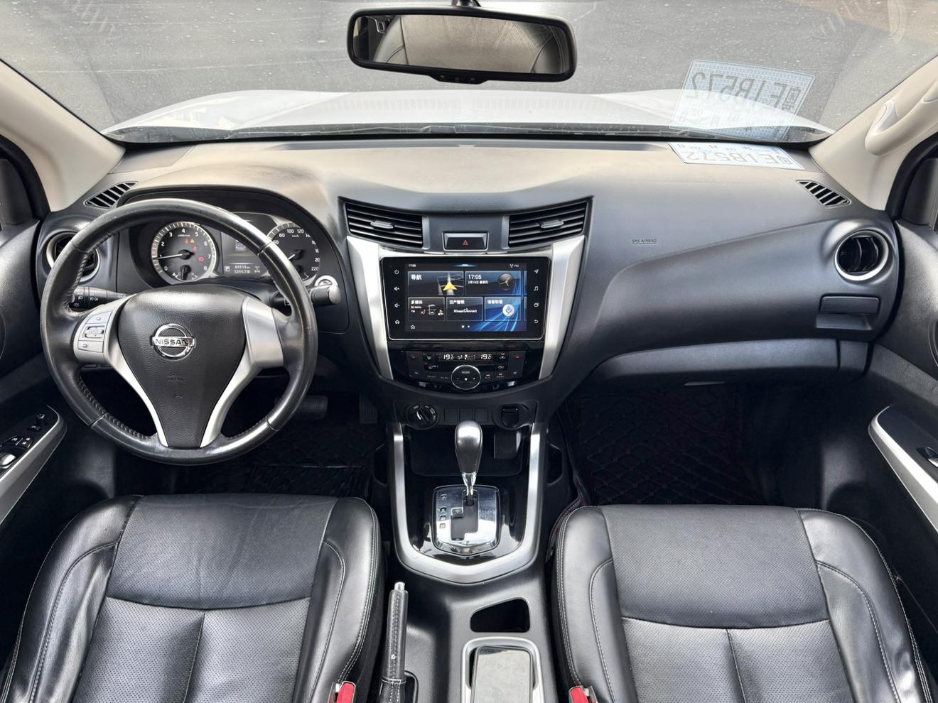 Nissan Navara 2021 thumb 12