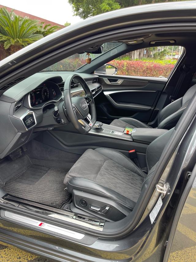 Audi A6 2023 thumb 6