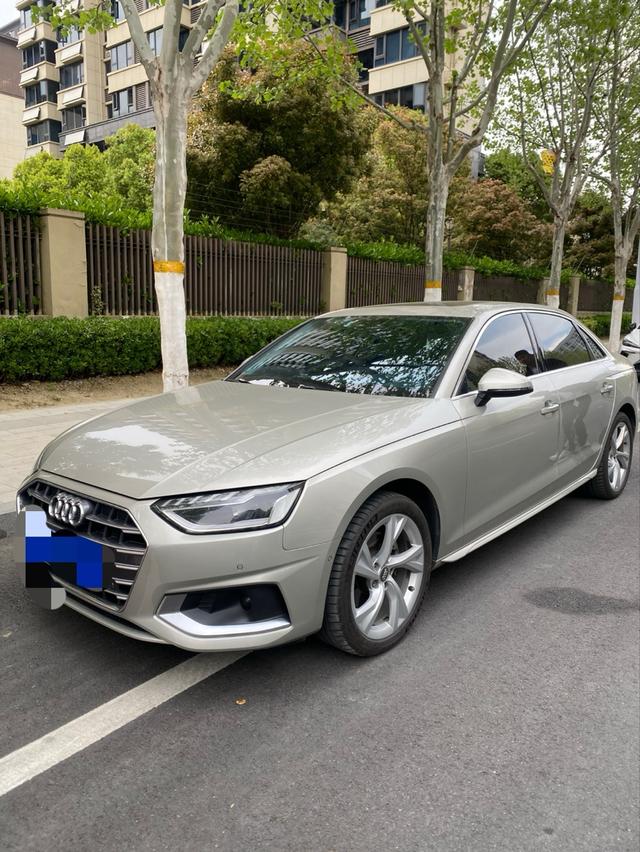 Audi A4 2020 thumb 2