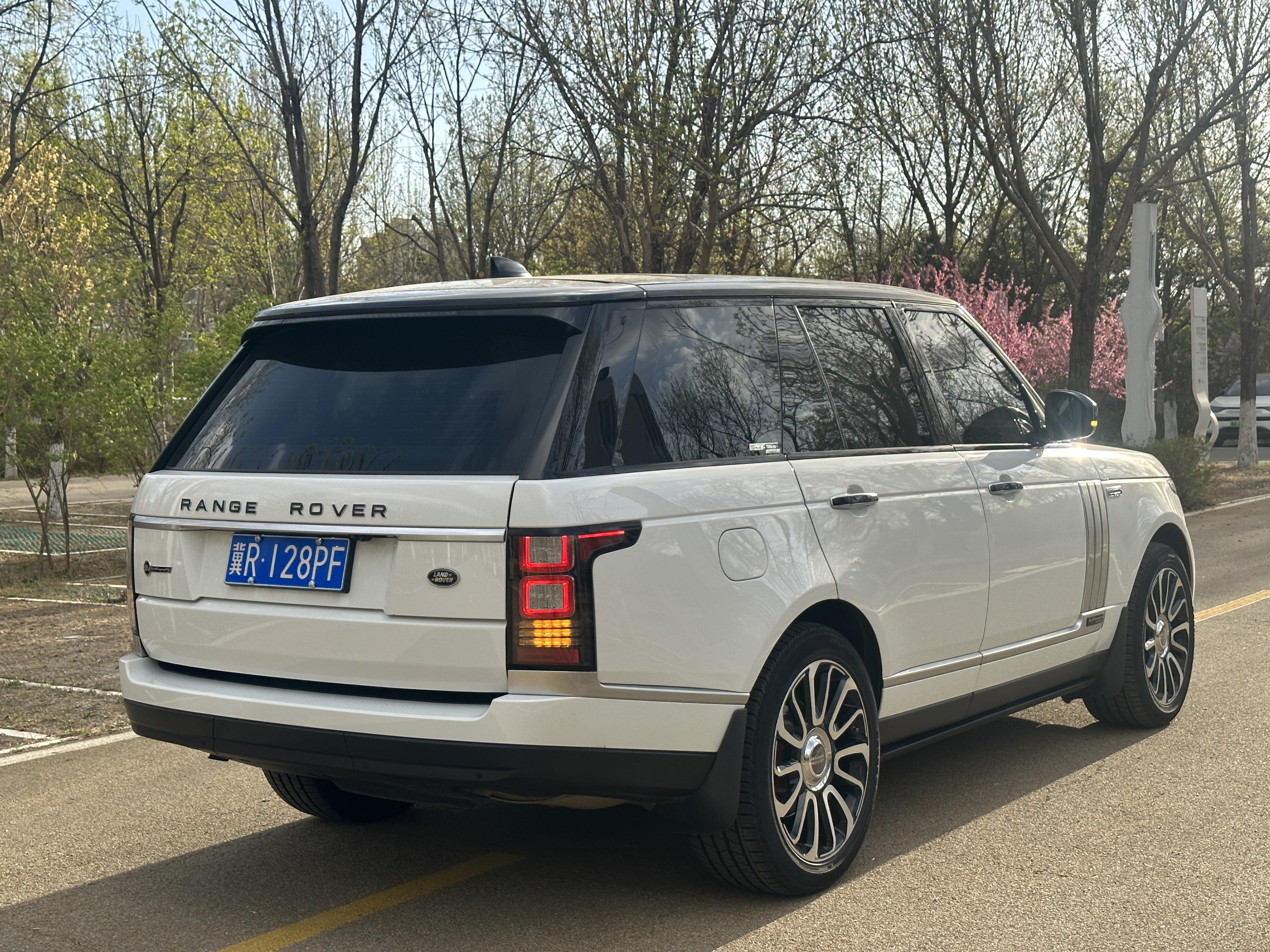 Land Rover Range Rover 2017 thumb 2