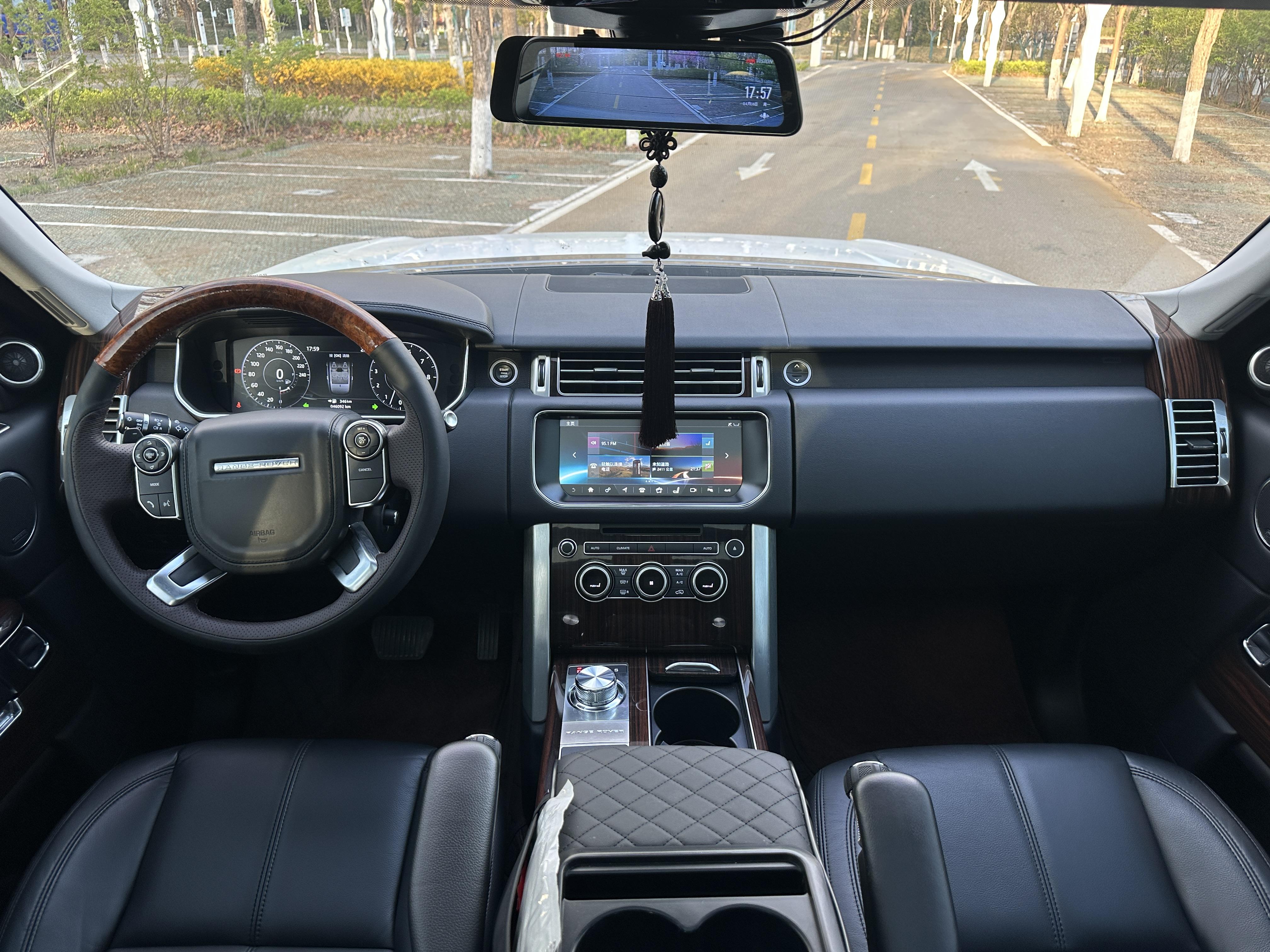 Land Rover Range Rover 2017 thumb 5