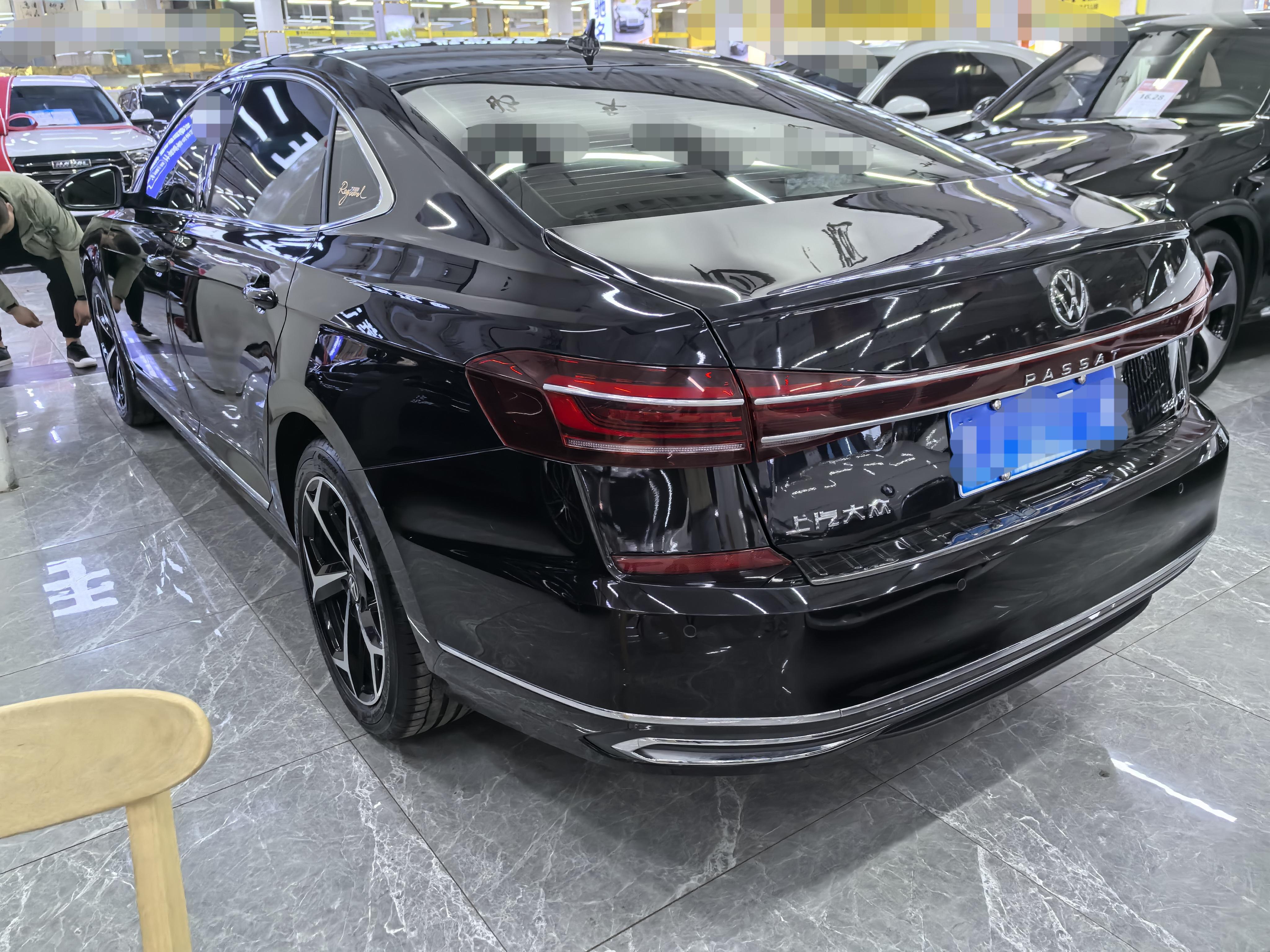 Volkswagen Passat (North America and China) 2023 thumb 2