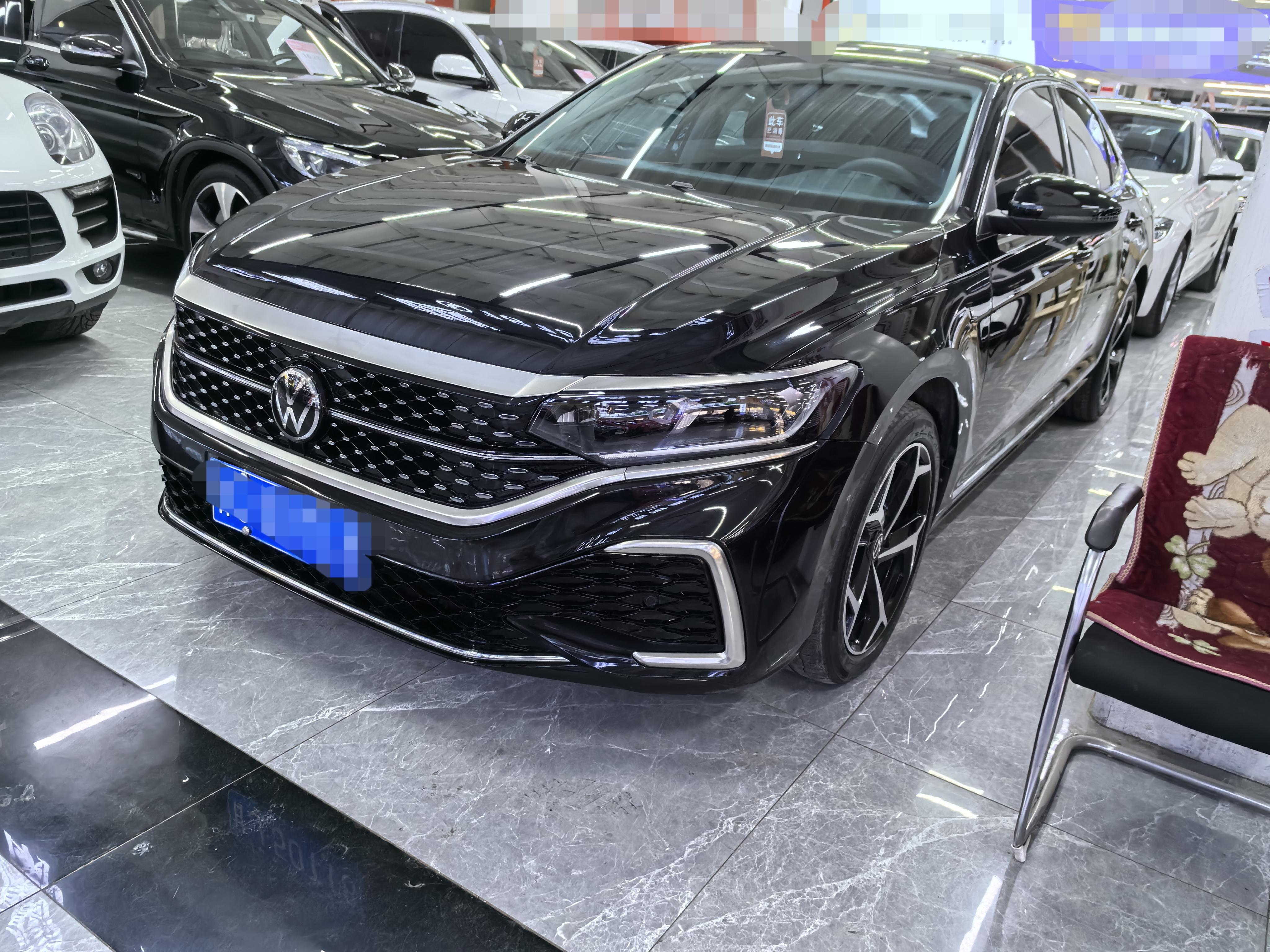 Volkswagen Passat (North America and China) 2023 thumb 11