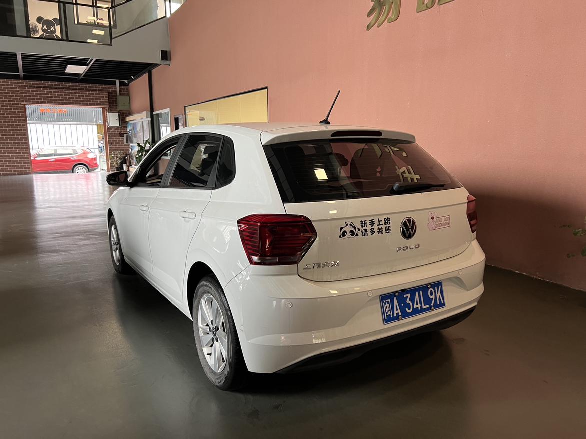 Volkswagen Polo 2023 thumb 2