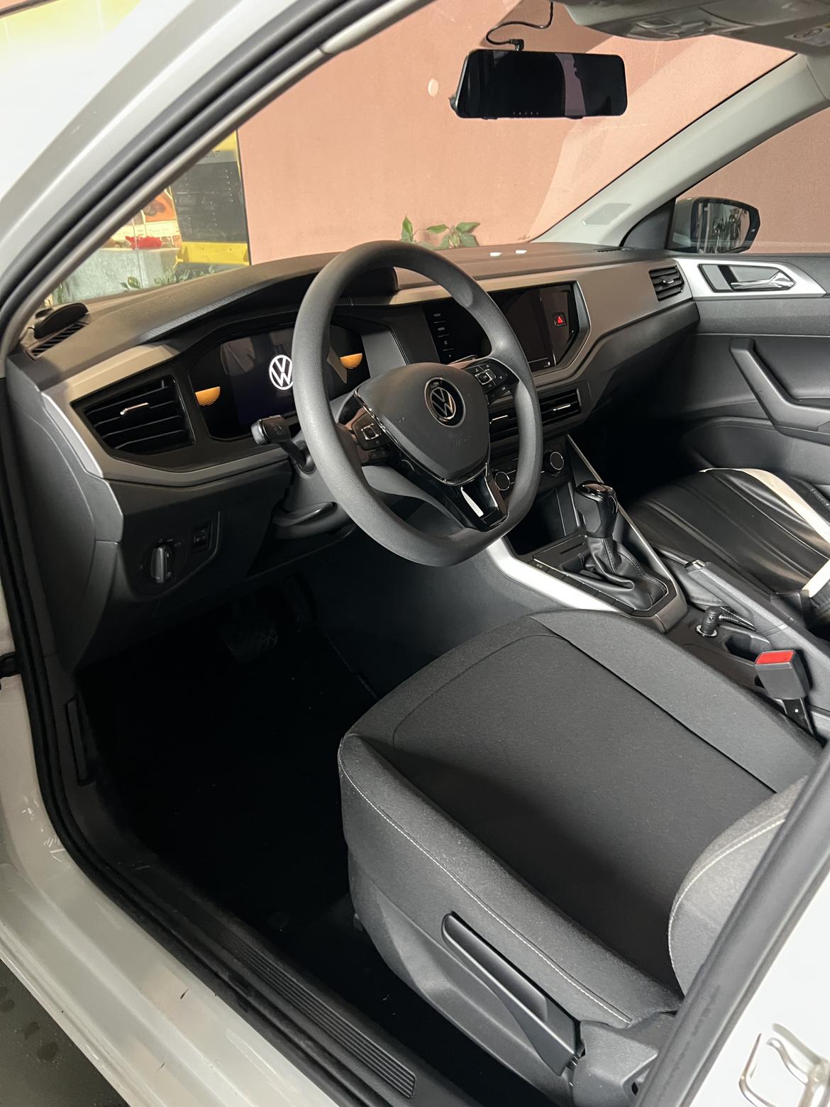 Volkswagen Polo 2023 thumb 6