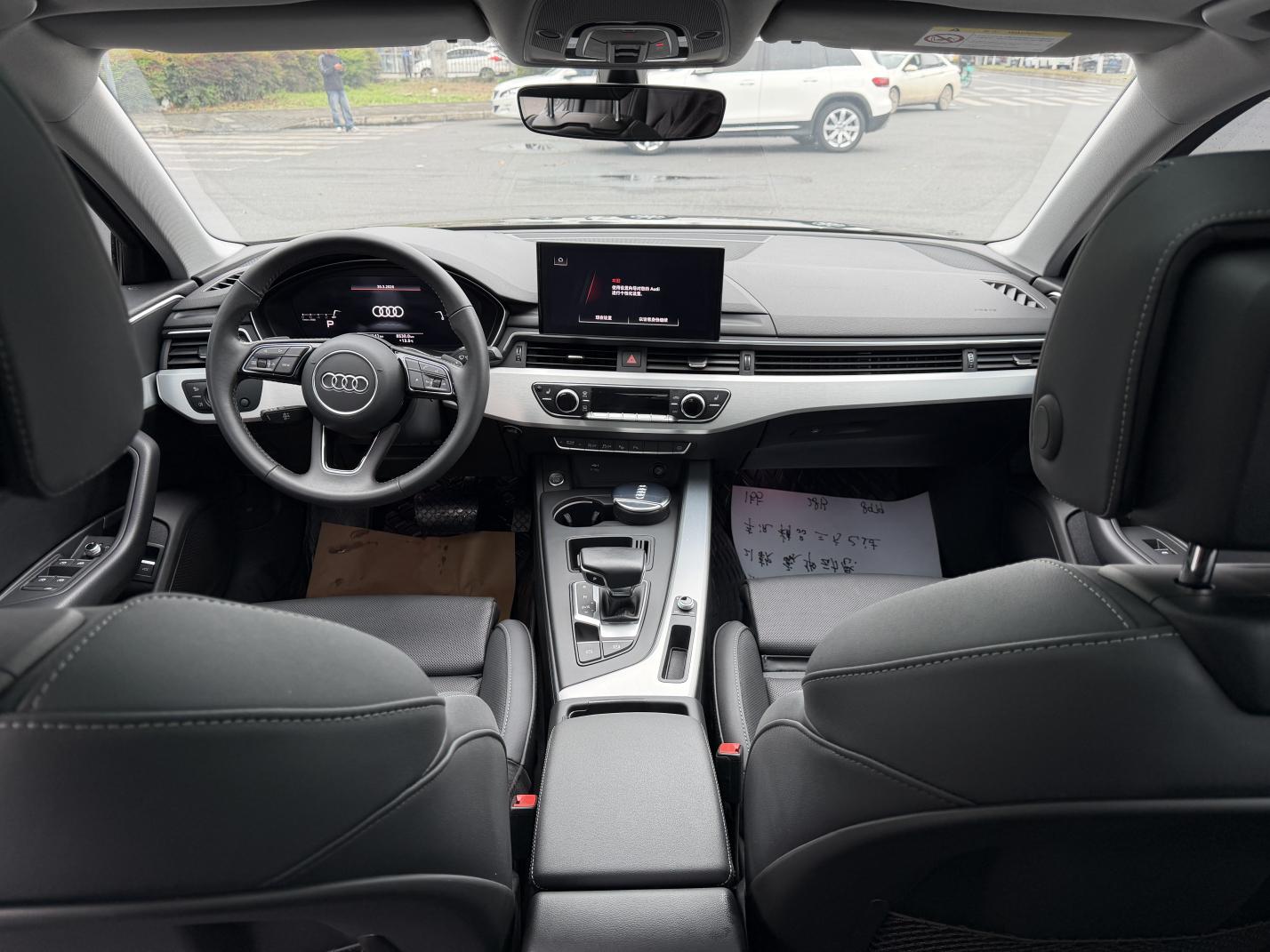 Audi A4 2021 thumb 5