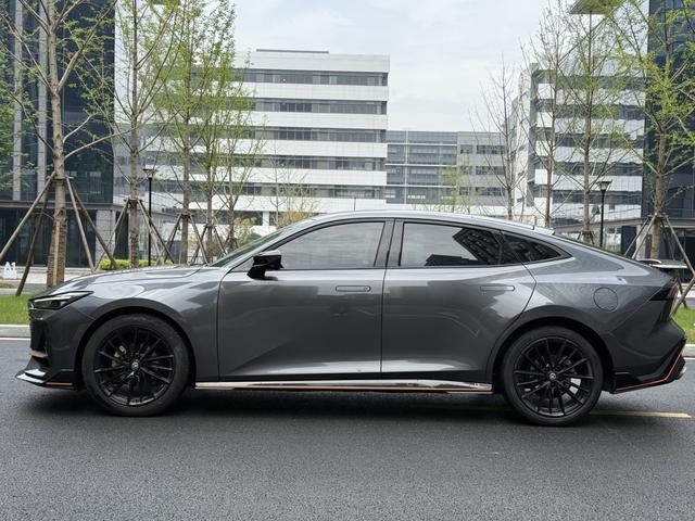 Changan UNI-V 2023 thumb 2