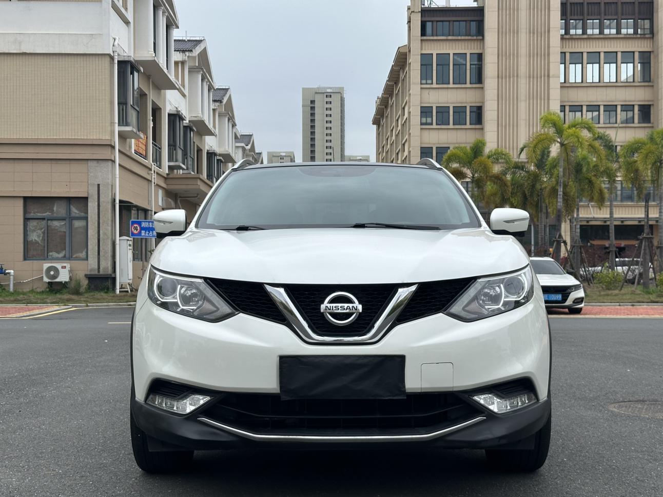 Nissan Qashqai+2 2016 thumb 9
