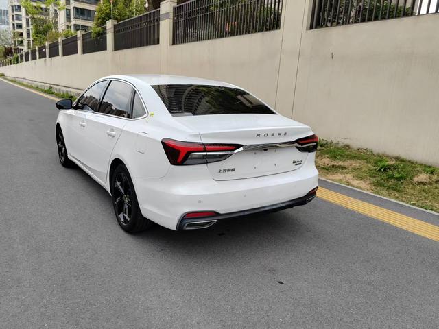 Roewe i6 2020 thumb 3