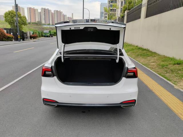 Roewe i6 2020 thumb 9