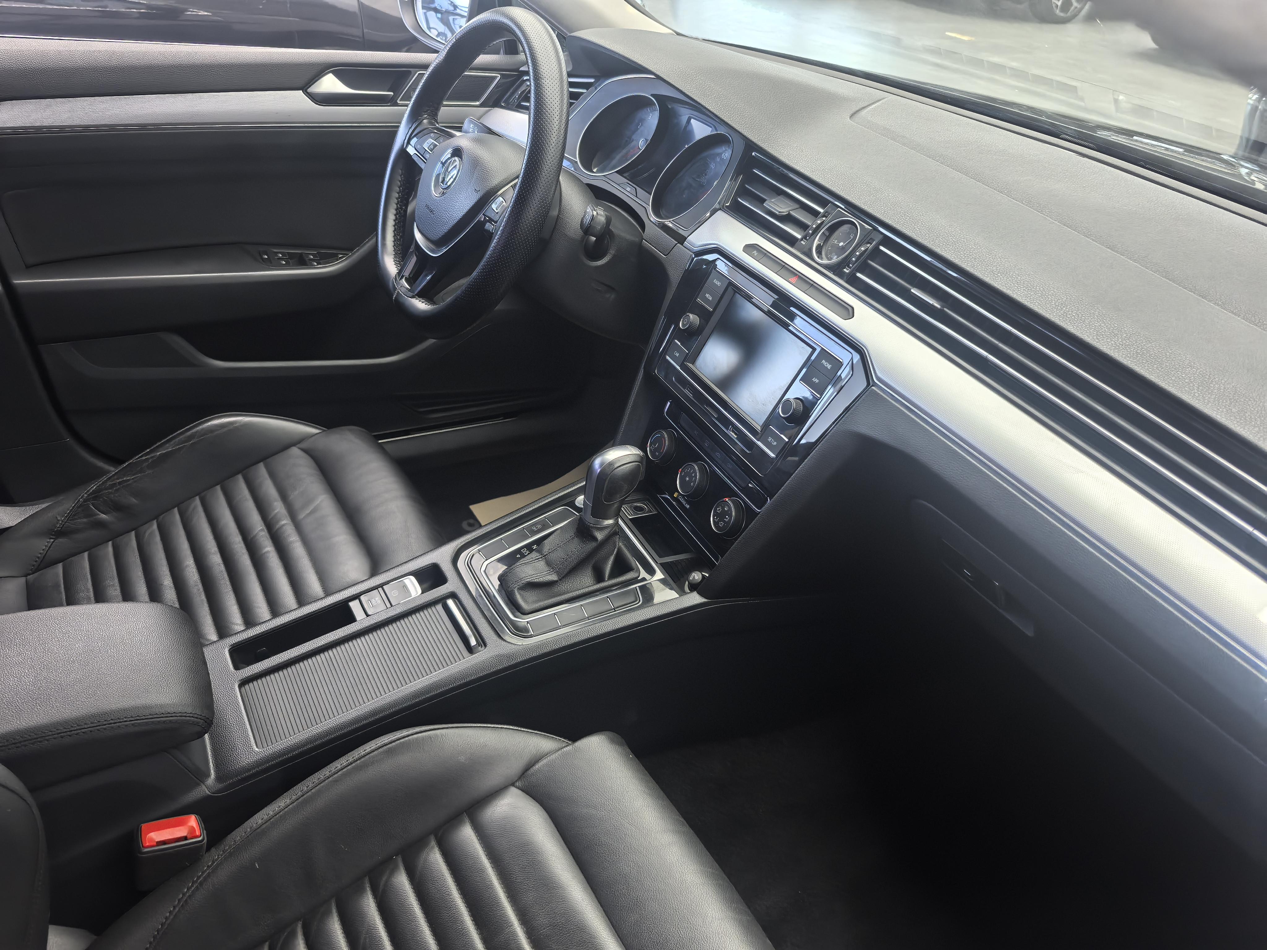 Volkswagen Magotan 2019 thumb 12