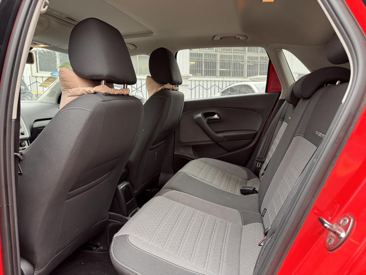 Volkswagen Polo 2014 thumb 7