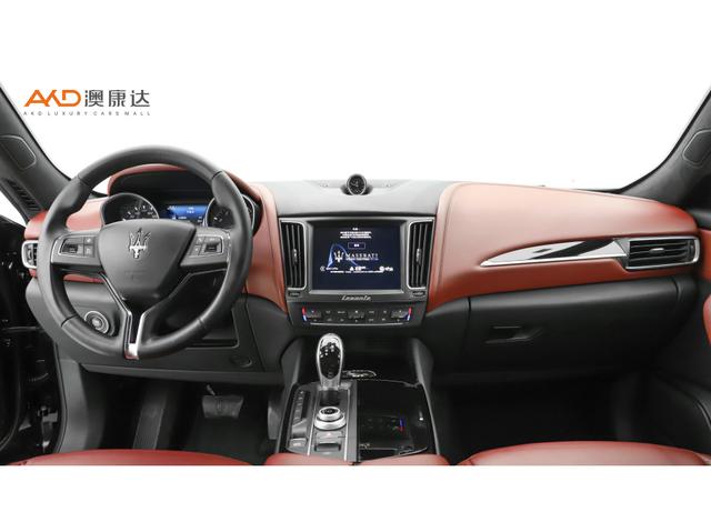 Maserati Levante 2016 thumb 4