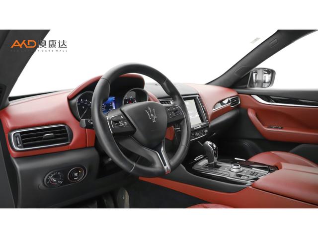 Maserati Levante 2016 thumb 5