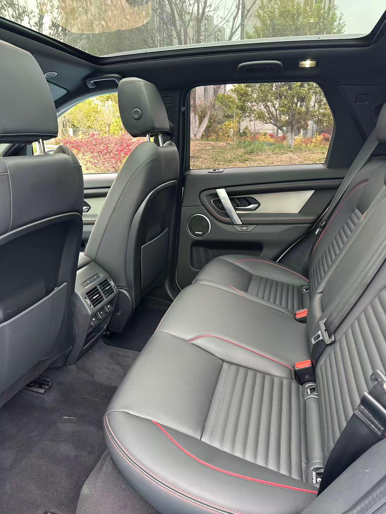 Land Rover Discovery Sport 2022 thumb 8