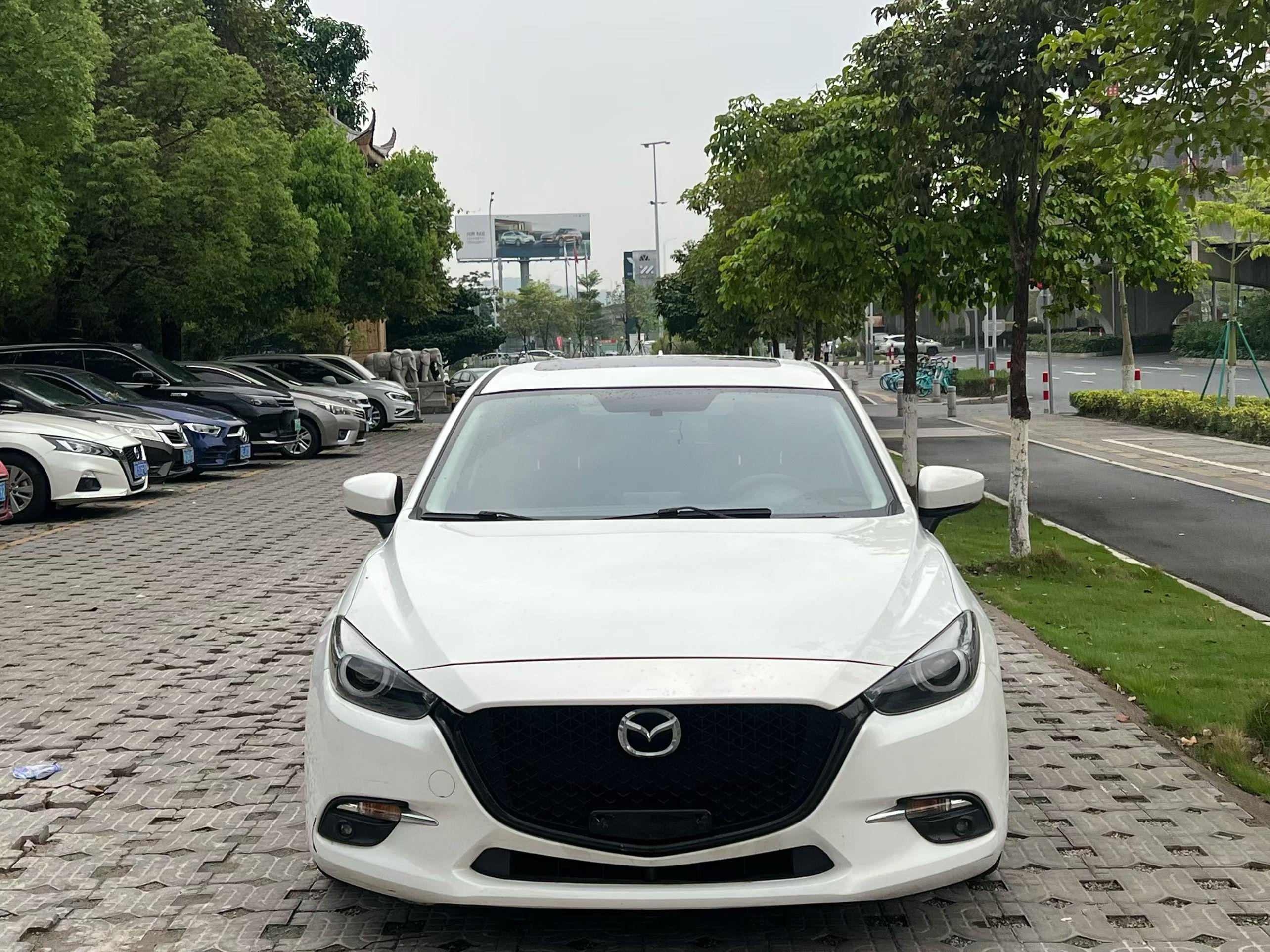 Mazda 3 2017 thumb 9
