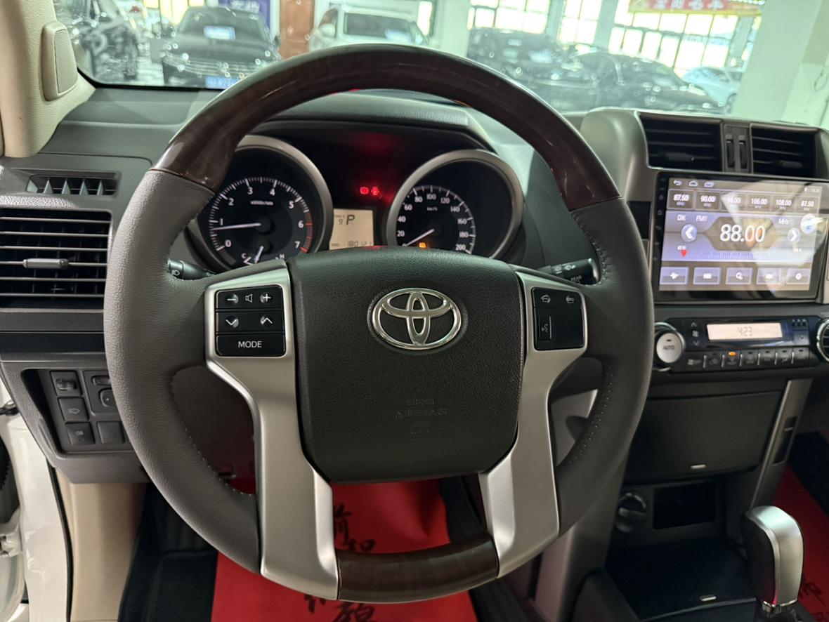 Toyota Land Cruiser Prado 2013 thumb 12