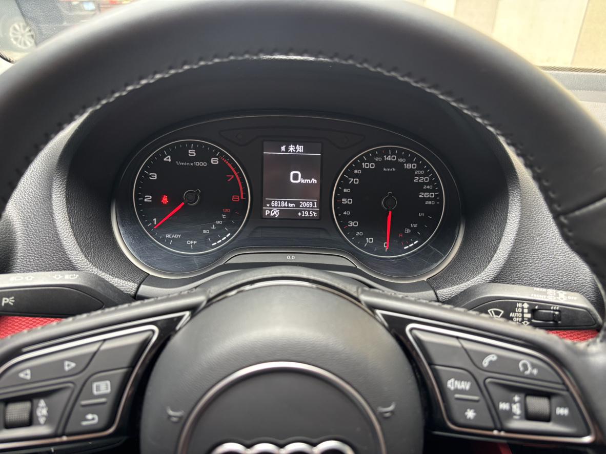 Audi Q2 2018 thumb 7