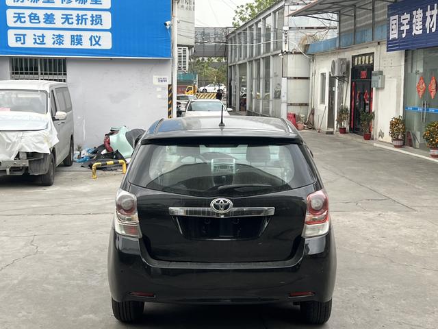 Toyota Izoa 2012 thumb 2