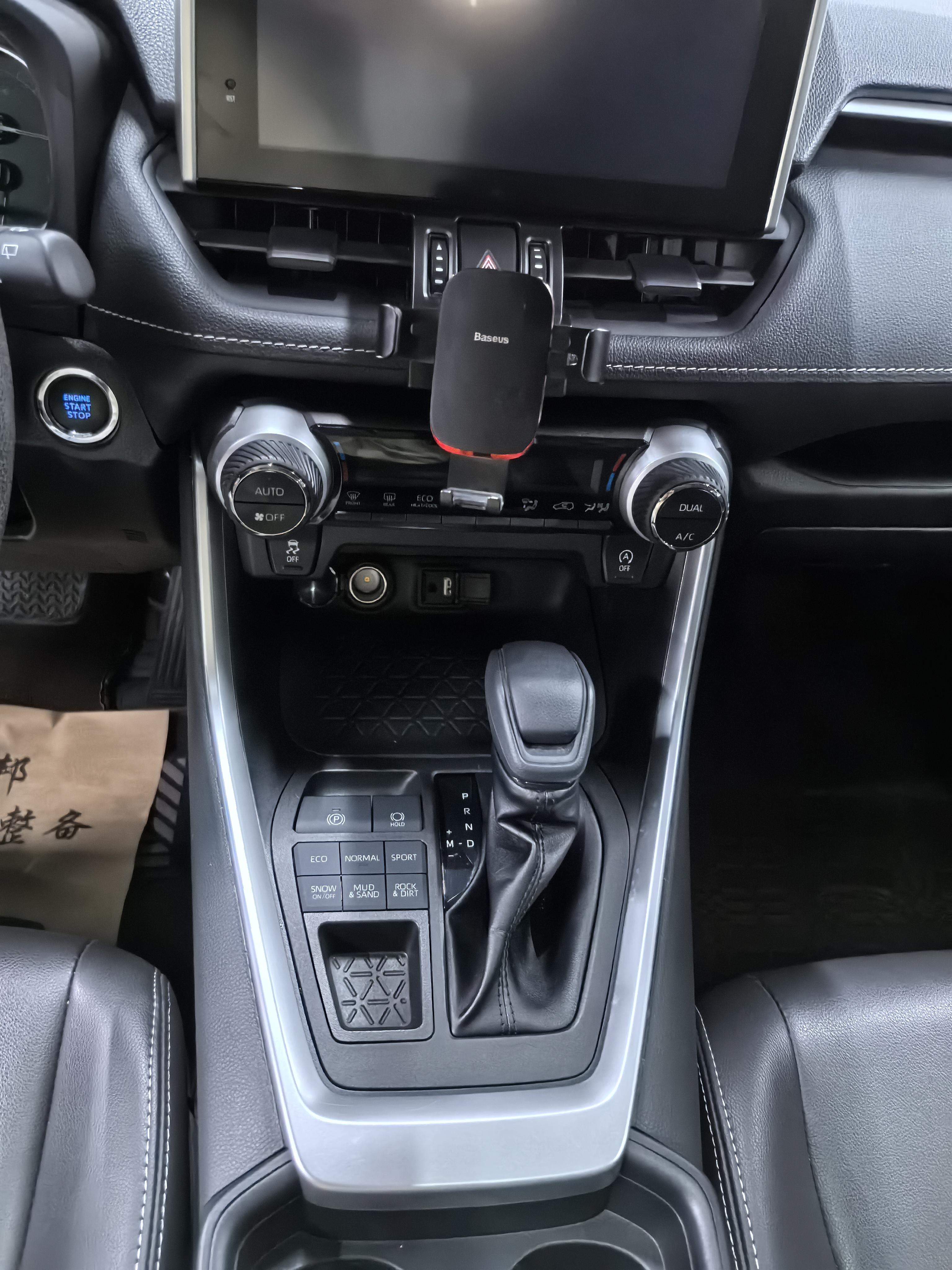Toyota RAV4 2022 thumb 4