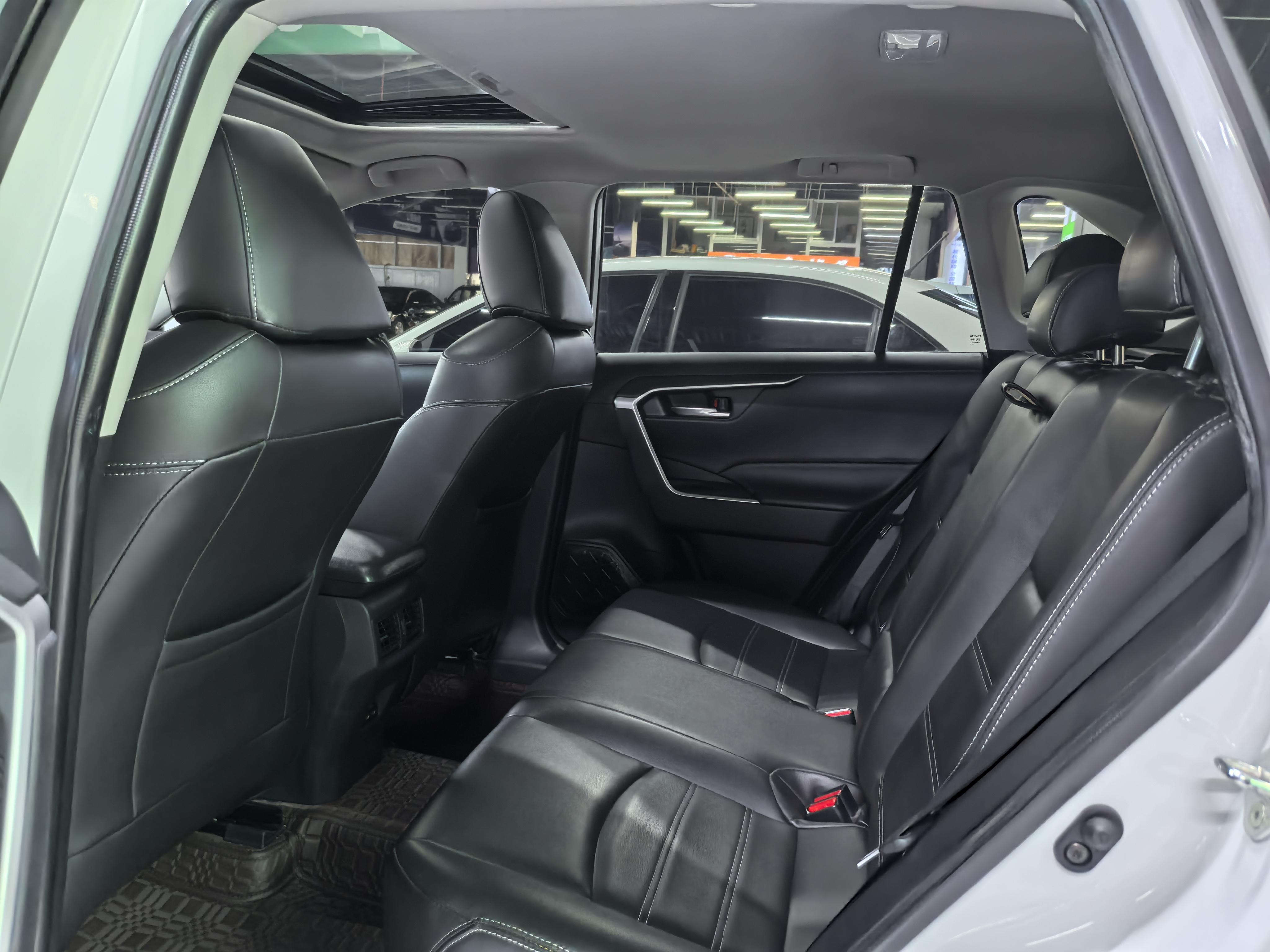 Toyota RAV4 2022 thumb 9