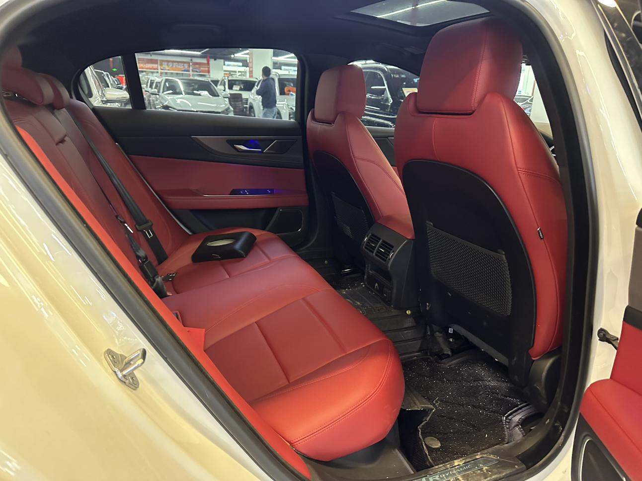 Jaguar XEL 2024 thumb 7