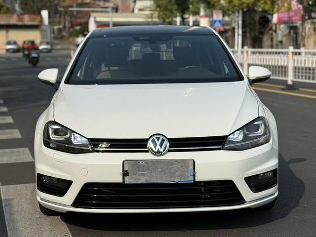 Volkswagen Golf Sportsvan 2016 thumb 9