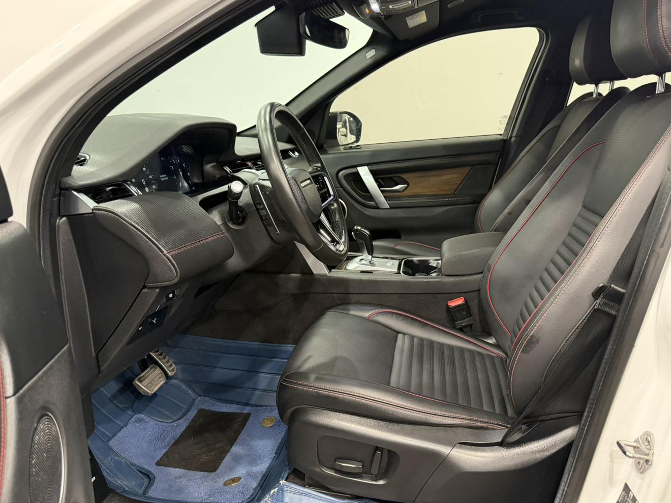 Land Rover Discovery Sport 2022 thumb 6