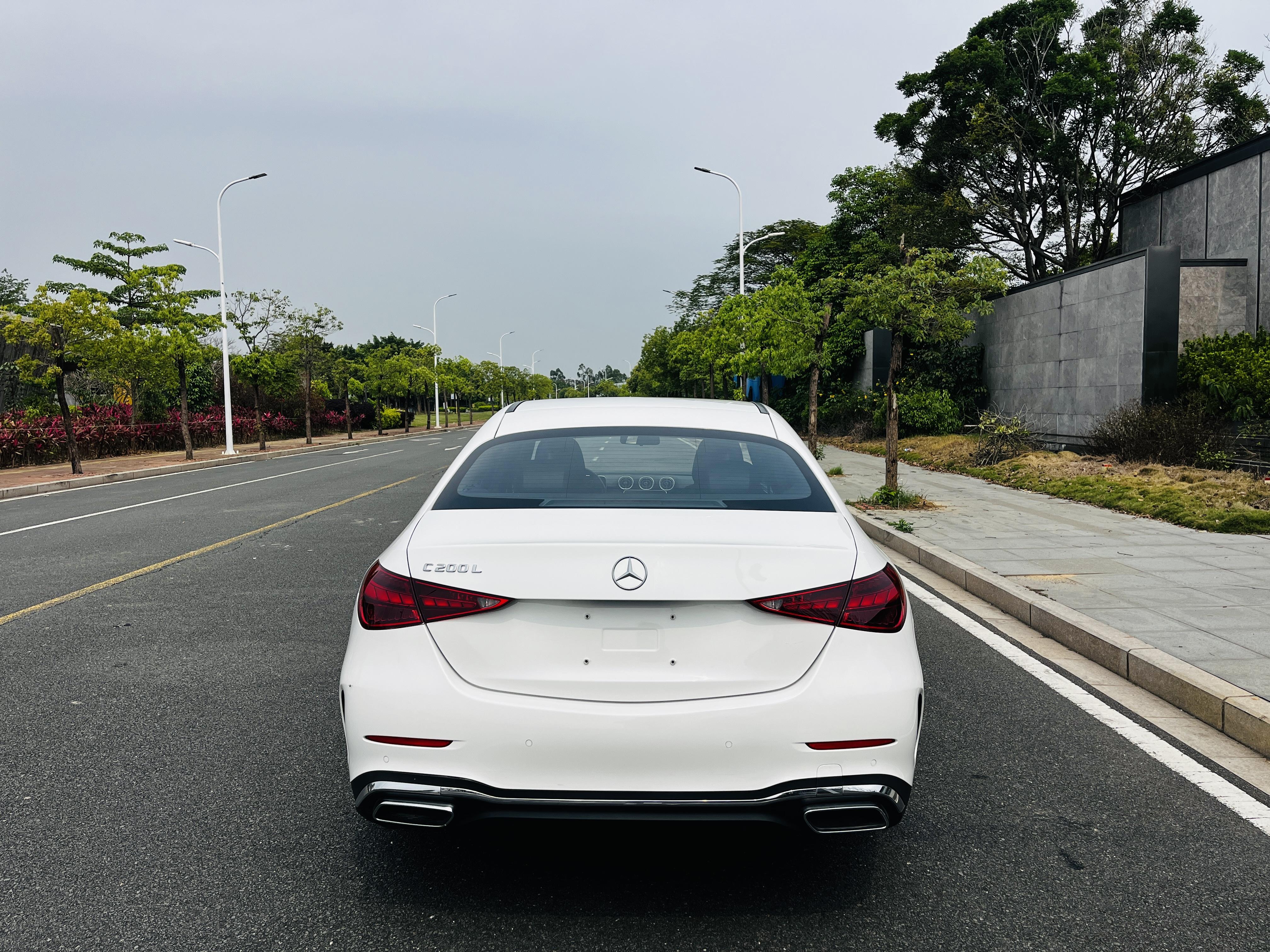 Mercedes-Benz C-Class 2024 thumb 3