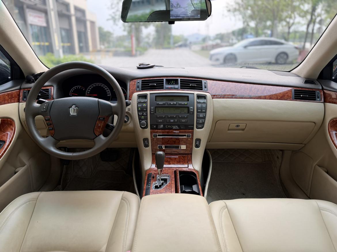 Toyota Crown 2006 thumb 7