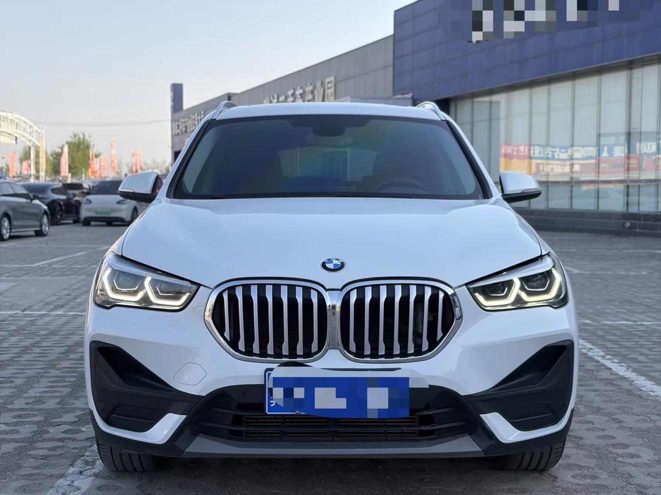 BMW X1 2022 thumb 10