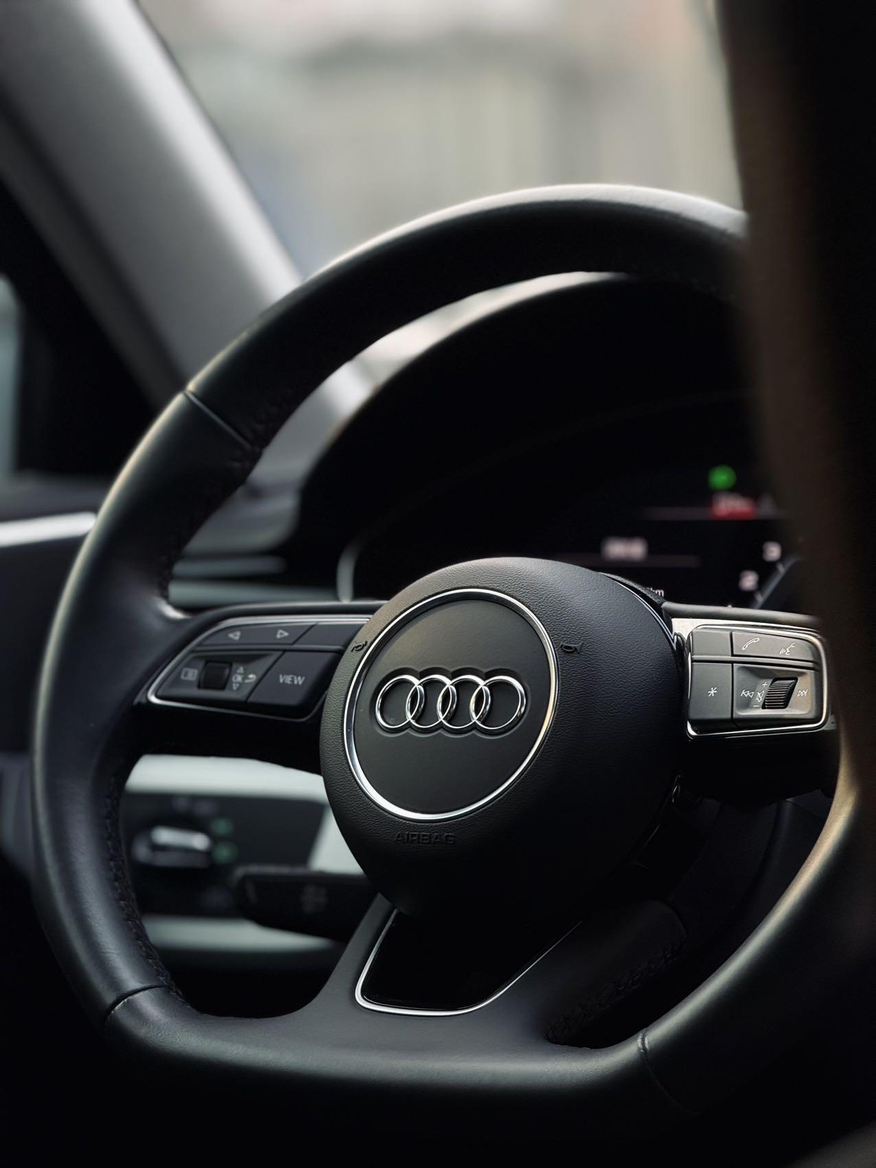 Audi A4 2023 thumb 2