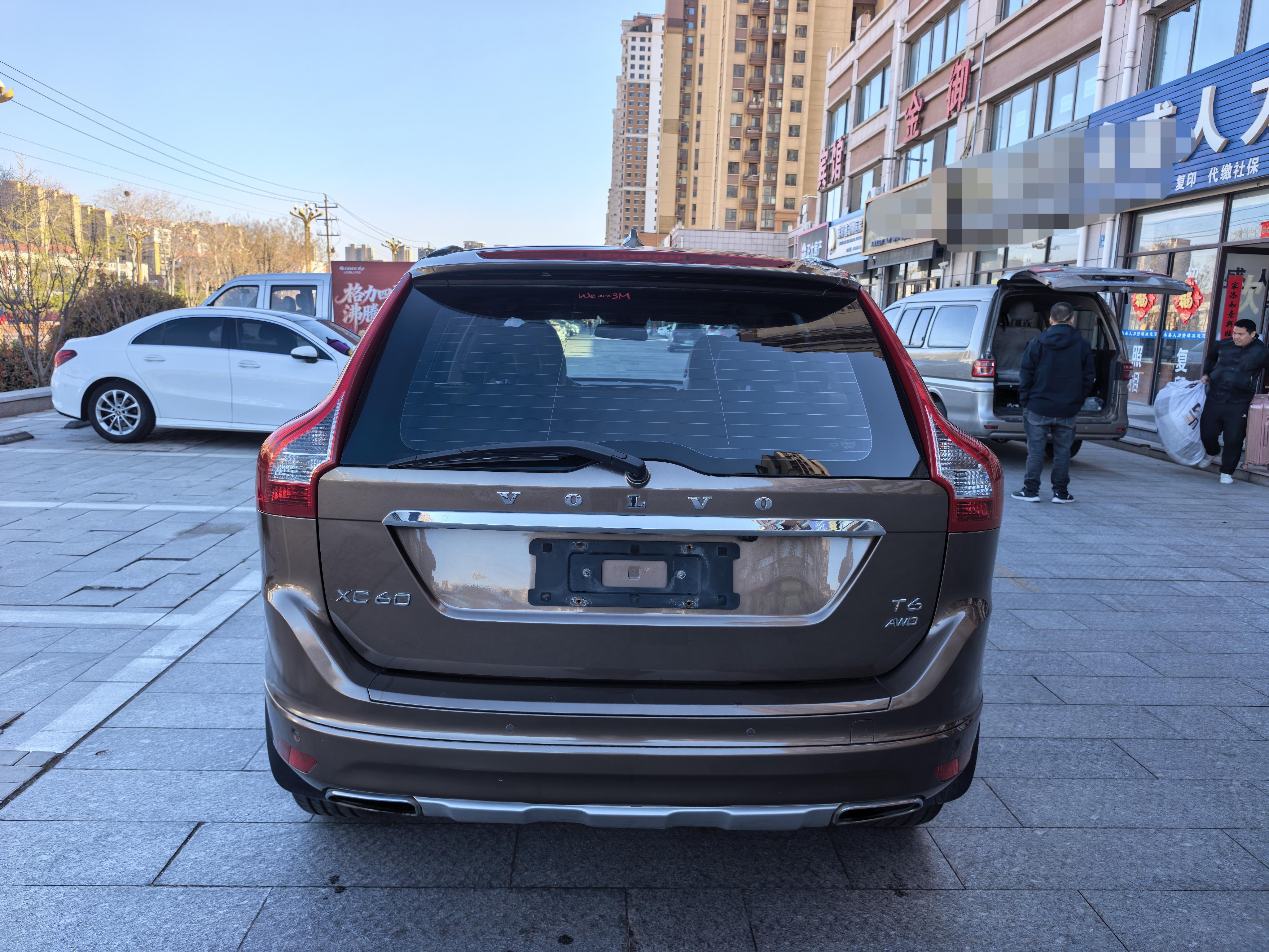 Volvo XC60 2014 thumb 3
