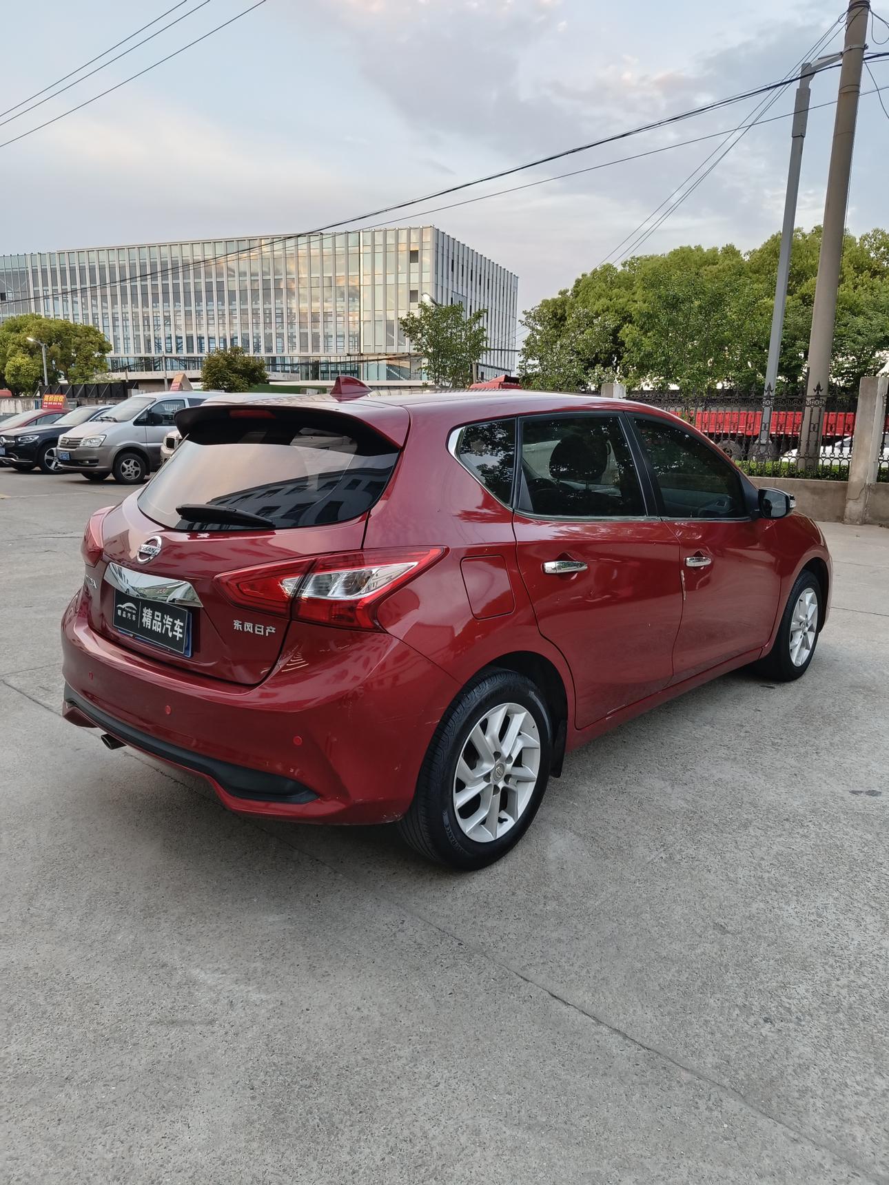 Nissan Tiida 2021 thumb 4