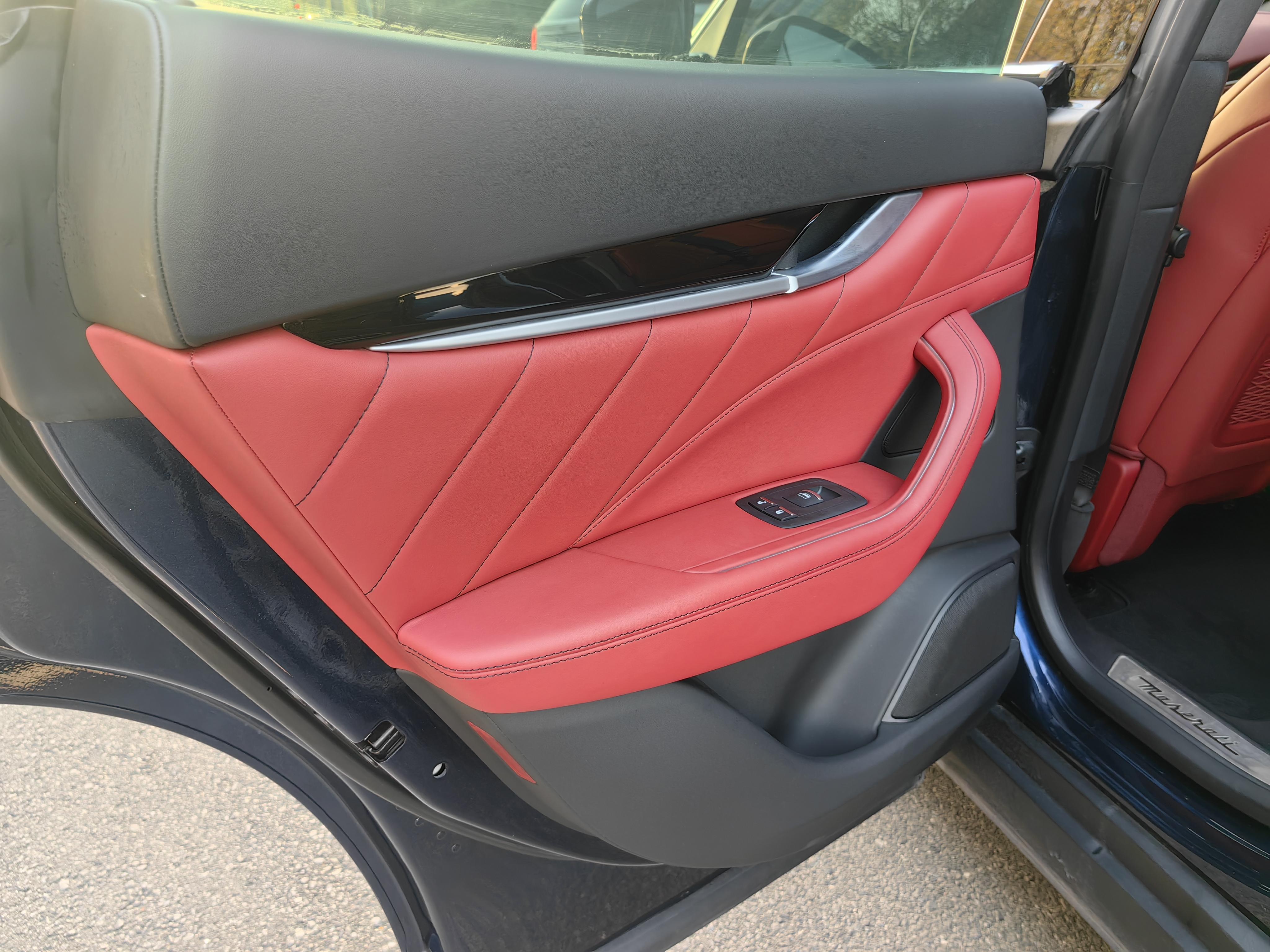 Maserati Levante 2021 thumb 10