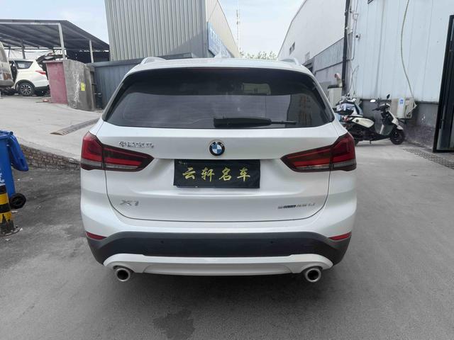 BMW X1 2022 thumb 3