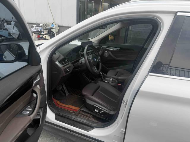 BMW X1 2022 thumb 7