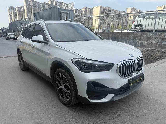 BMW X1 2022 thumb 11