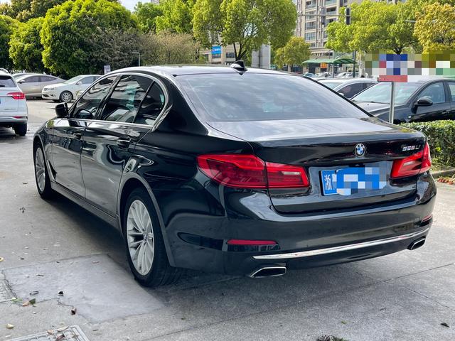 BMW 5 серии 2019 thumb 2
