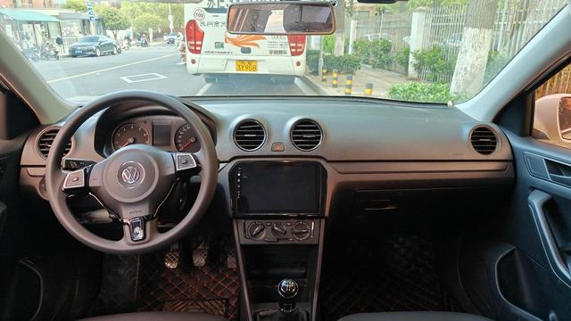 Volkswagen Jetta 2015 thumb 12