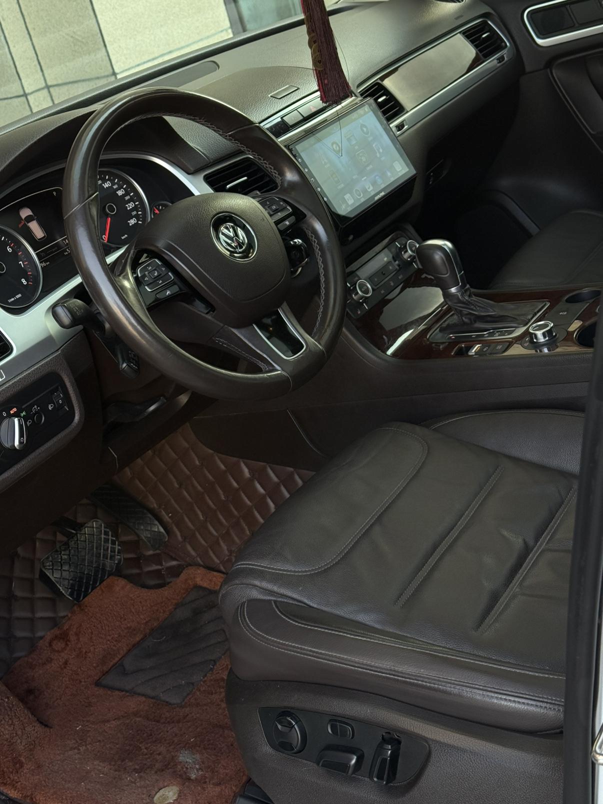 Volkswagen Touareg 2014 thumb 6